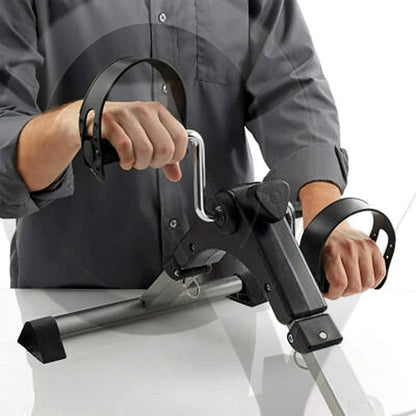 Exercitador pedal Ciclo Sênior Pro em uso